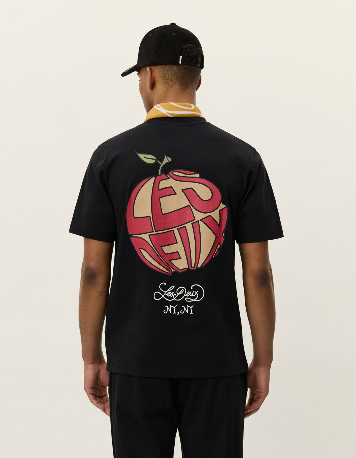 Les Deux Orchard Tee