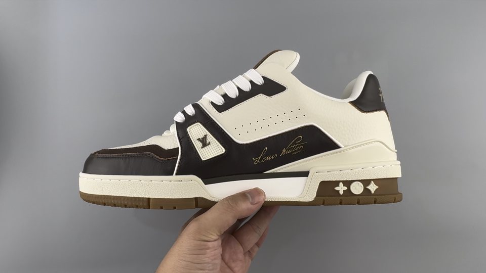 Louis Vuitton Men's White & Black Low-Top Sneakers