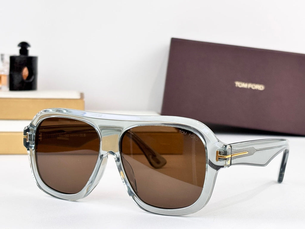 Tom Ford Sunglasses – FT132401B